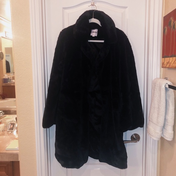 I am Gia - Picture 2 of 6